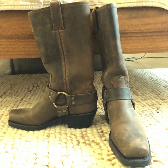 Frye Tan Harness Boots, Like New - Size 7 - Picture 5 of 6